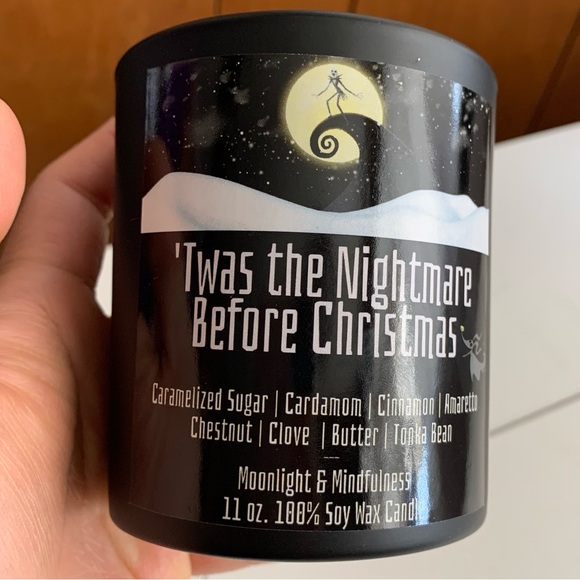 NEW "Twas the Nightmare Before Christmas" Scented
Candle With Crystal Accents - Picture 9 of 10